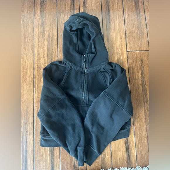 lululemon athletica Tops - lululemon cropped scuba